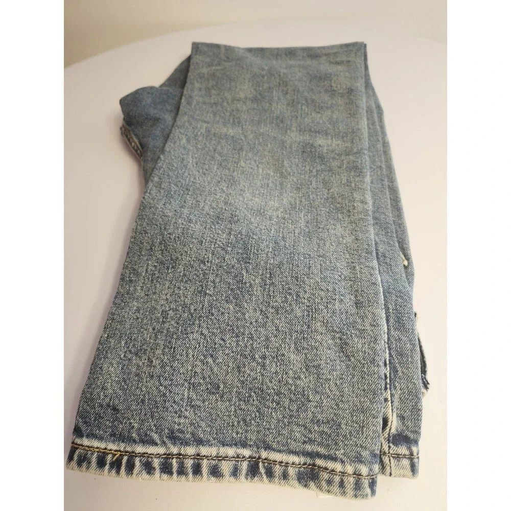 Levi 541 Size 30×30 Athletic Taper Stretch